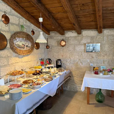 Ai Pilieri Di Bagnoli Castel Del Monte (Apulia)