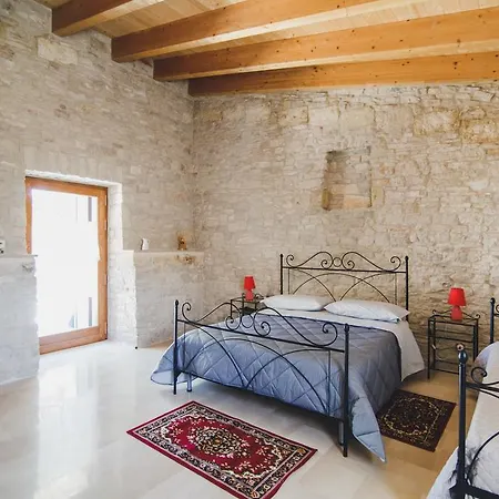 Vakantieboerderij Ai Pilieri Di Bagnoli Castel Del Monte (Apulia)
