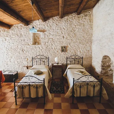 Ai Pilieri Di Bagnoli Castel Del Monte (Apulia)